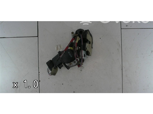 Zámek zadních dveří Toyota Corolla E110 1998