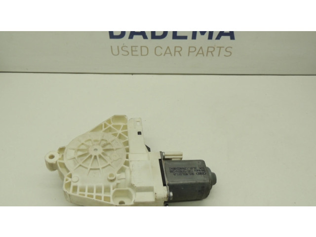 Задний двигатель механизма для подъема окон