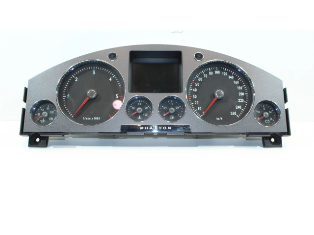 Панель приборов 3D0920885A   Volkswagen Phaeton       