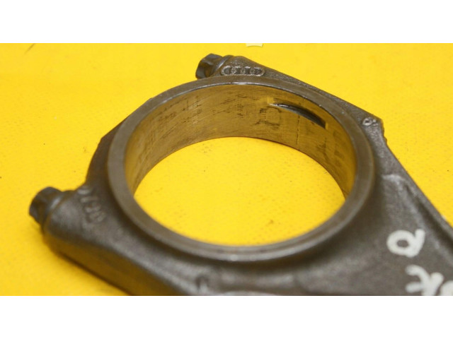 Píst Audi A4 S4 B6 8E 8H