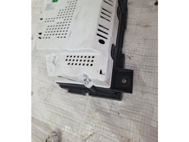 Панель приборов 3D0920885A   Volkswagen Phaeton       