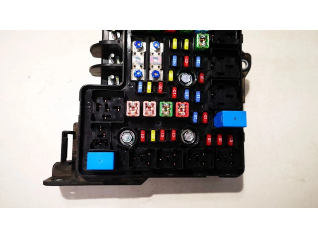 Блок предохранителей  919502h020, 91950-2h020   KIA Ceed    