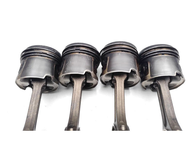 Píst N47D20A BMW 1 E81 E87 N47D20A;N47D20C