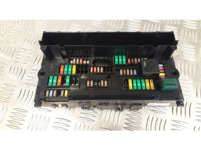 Блок предохранителей 9315150   BMW X4 F26    