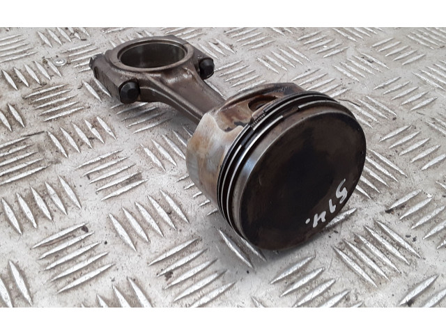 Поршень с шатуном NFU Citroen Berlingo для бензинового двигателя 1.6