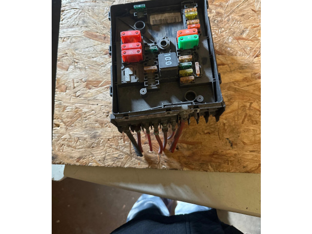 Блок предохранителей 1K0937125D Skoda Octavia Mk2 (1Z)