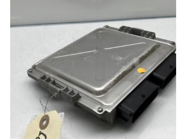 Блок управления двигателя 12679199 Opel Meriva B