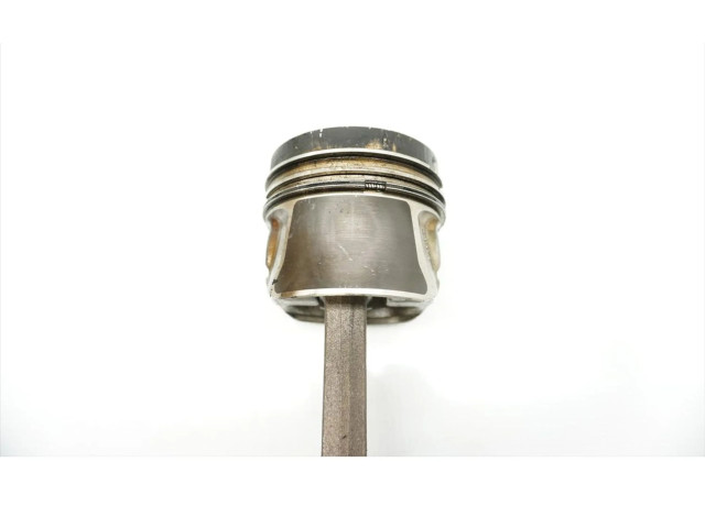 Поршень с шатуном