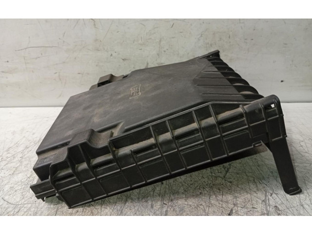 Pojistková skříňka 3C0937125A Volkswagen PASSAT 2014