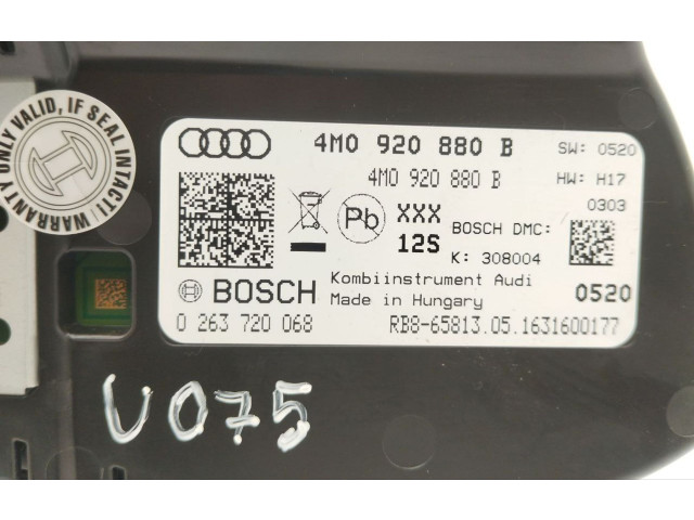 Přístrojová deska Audi Q7 4M 2017 4M0920880, 4M0920880B