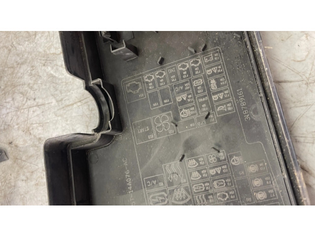 Pojistková skříňka 3m5t14k733nmf, 3m5t14a142ab Ford Focus 2006