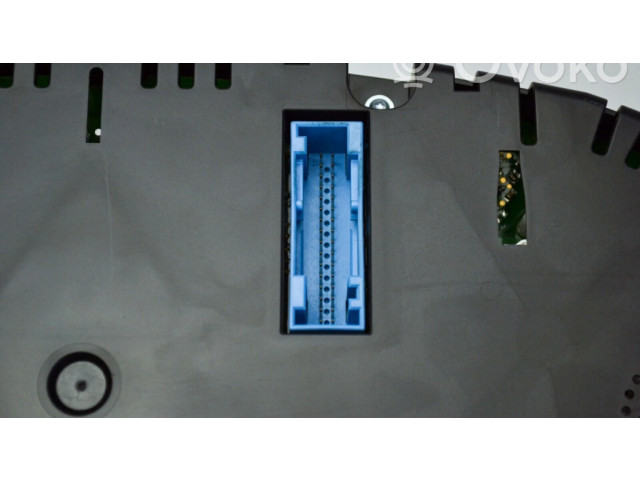 Панель приборов 1T0920865A   Volkswagen Touran II       