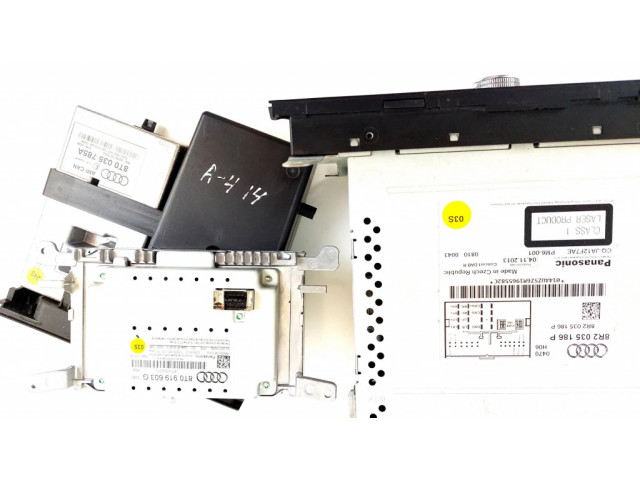 Радио/ проигрыватель CD/DVD / навигация