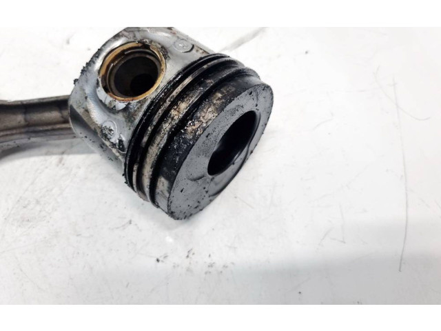 Поршень с шатуном Volkswagen Golf Plus