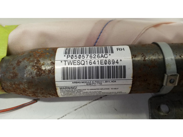 Боковая подушка безопасности P05057626AC   Chrysler Town & Country V