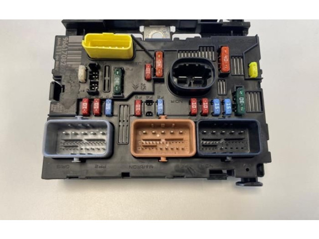 Блок предохранителей  O225499, 6500FH   Peugeot 207    