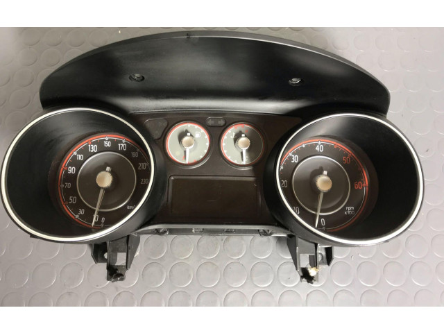 Přístrojová deska Fiat Punto Evo 2012 51917429, 51917429