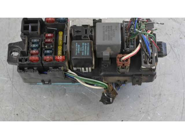 Блок предохранителей Mitsubishi L200