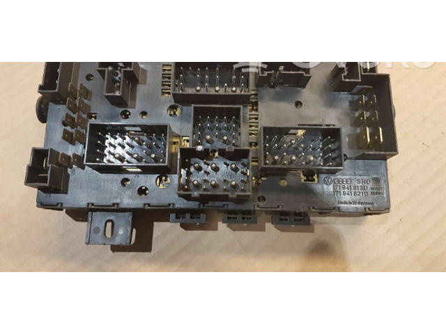 Pojistková skříňka 171941813D, 171941821D Volkswagen Golf 1982