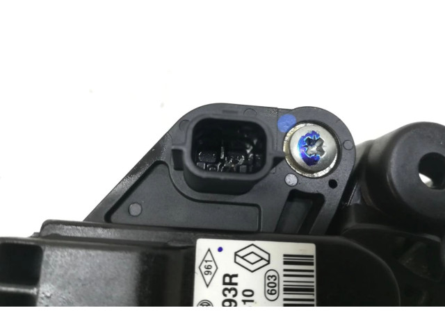 Генератор 231008593R   Renault Clio III      