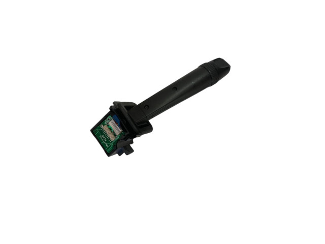 Ручка стеклоочистителей 30768100   Volvo V70