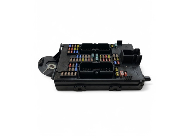 Блок предохранителей 32209198   Volvo XC90    