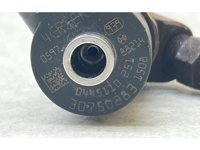 Форсунка 0445110251, 30750283    Volvo V70   