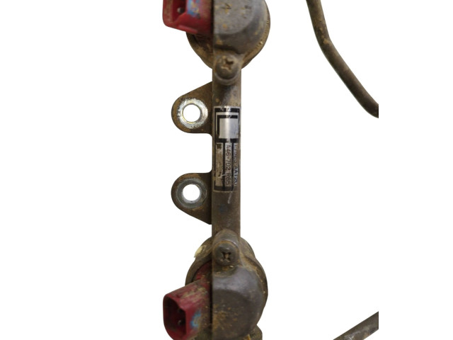 Vstřikovací lišta 17523AA120 Subaru Legacy