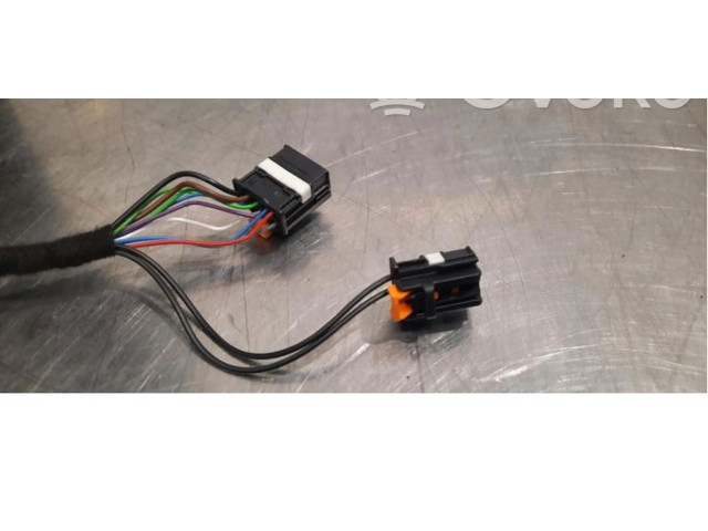 Zpětné zrcátko Peugeot 208 2020