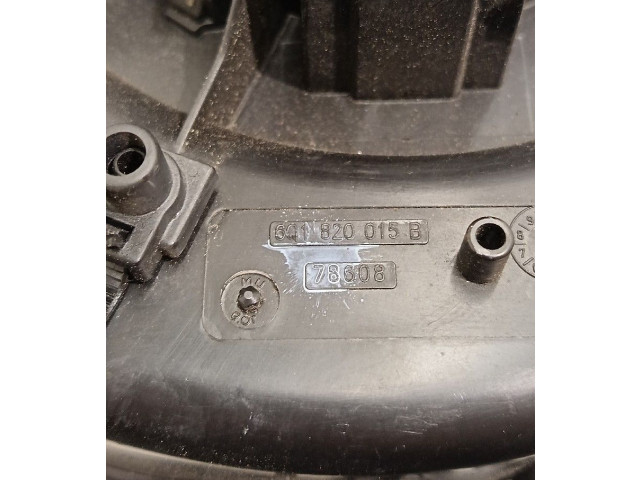 Вентилятор печки    6Q1820015   Skoda Fabia Mk1 (6Y)