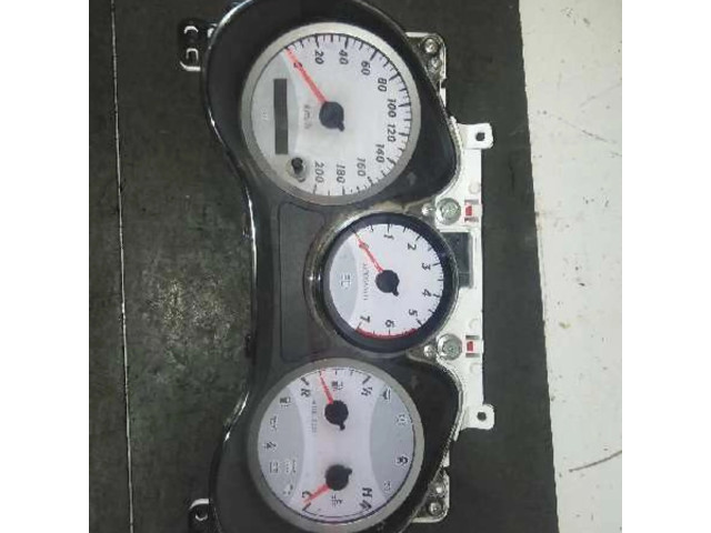 Přístrojová deska Toyota RAV 4 (XA20) 2004 8380042A60, 7RPM