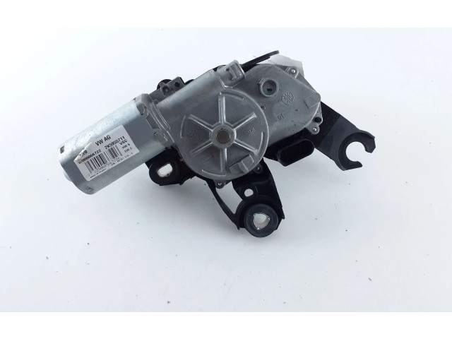 Моторчик заднего дворника 2K5955711    Volkswagen Caddy