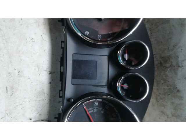 Přístrojová deska Opel Meriva B 2011 769166750U, 769317420U