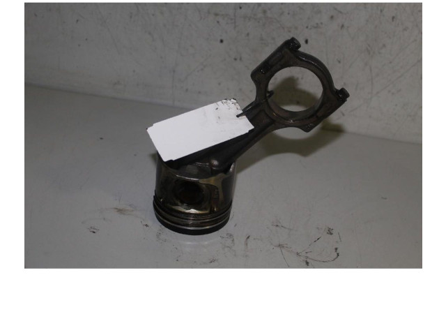  Поршень с шатуном M9R E7   Renault Trafic II (X83)  