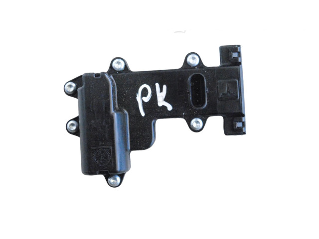 Turbodmychadlo Блок управления дверью 104535300B   Tesla Model X   L2S