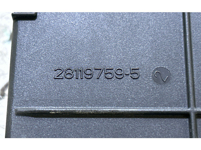 Блок предохранителей 281197595   Citroen C5    
