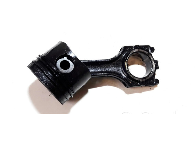 Píst 989n BMW 5 E34 pro naftový motor 2.5