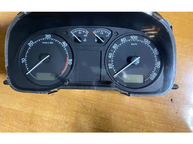 Панель приборов 1U0920811F, 110080146017 Skoda Octavia Mk1 (1U)