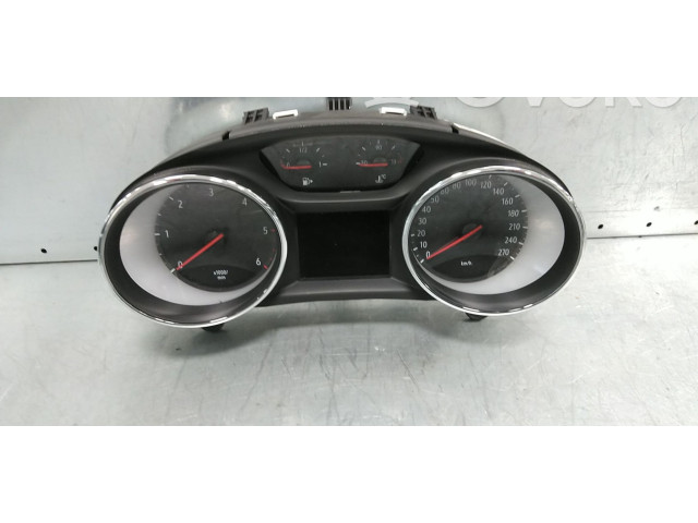 Панель приборов 39102855, 39085724 Vauxhall Astra K