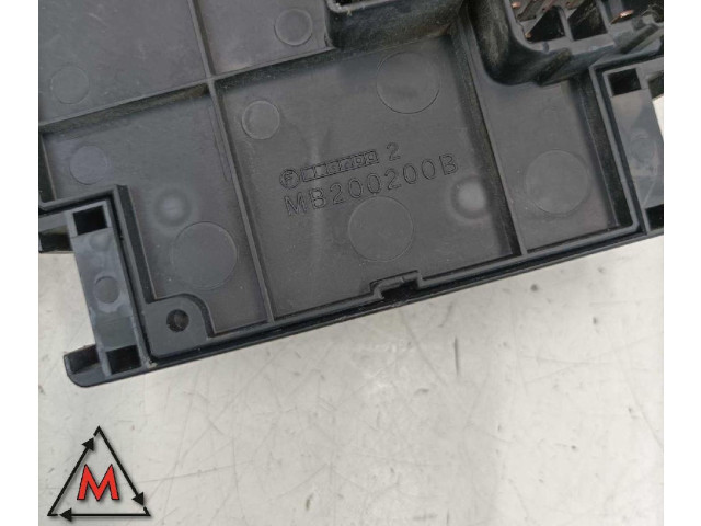 Pojistková skříňka 82241FJ091, MB200200B Subaru XV 2011