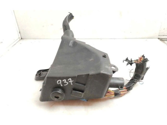 Pojistková skříňka 243800196R Renault Sandero 2012