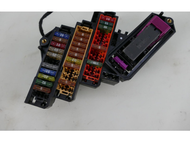 Pojistková skříňka 8K0941824 Audi A6 S6 C7 4G 2013