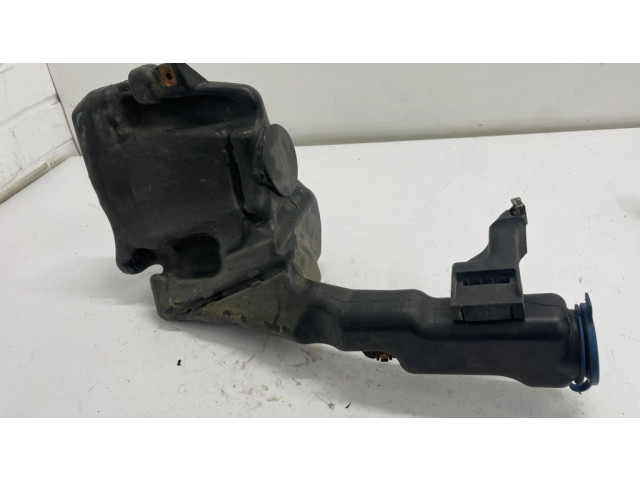 Бачок оконной жидкости    