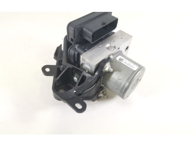 Блок АБС 1103541-00-A, 1044745-00-B Tesla Model 3 2017 - года