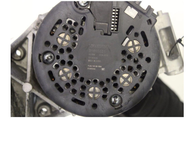 Генератор Volvo XC40