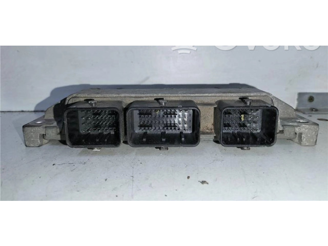 Блок управления 8200473744, 0090047   Renault Clio II