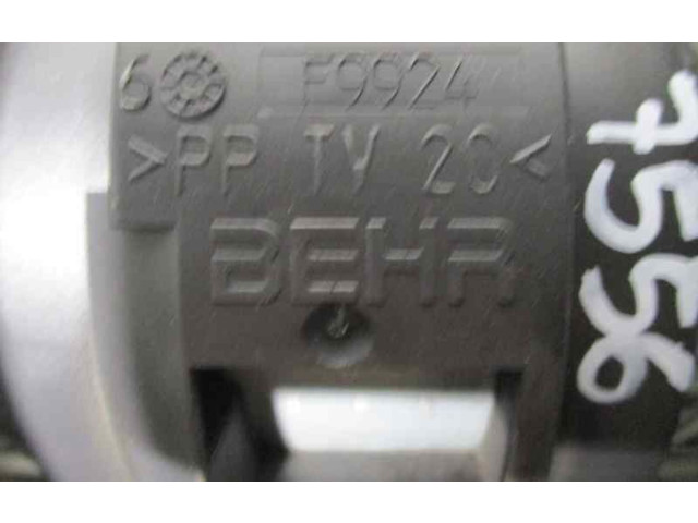 Вентилятор печки    64116920365   BMW X3 E83