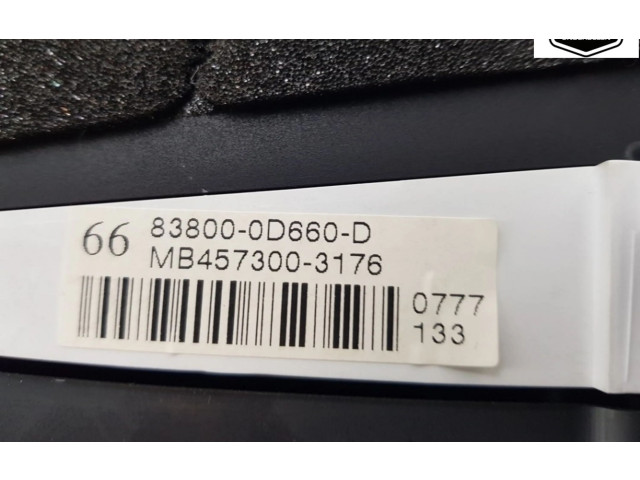 Přístrojová deska  Toyota Yaris 2007 838000D660D, 838000D660D  