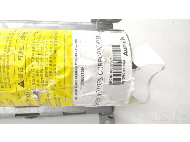 Подушка безопасности пассажира 570605100F Mitsubishi Carisma
