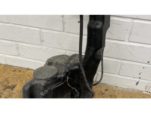 Бачок оконной жидкости    